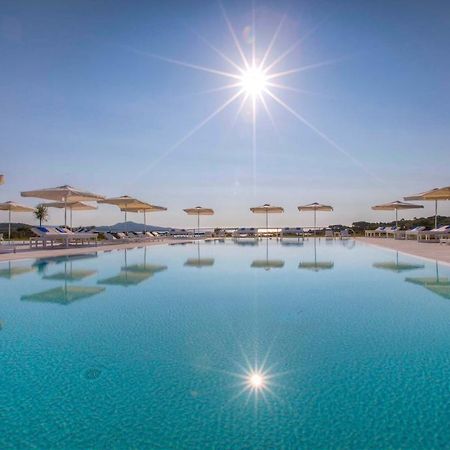 Paradise Resort And Spa San Teodoro  Exterior foto